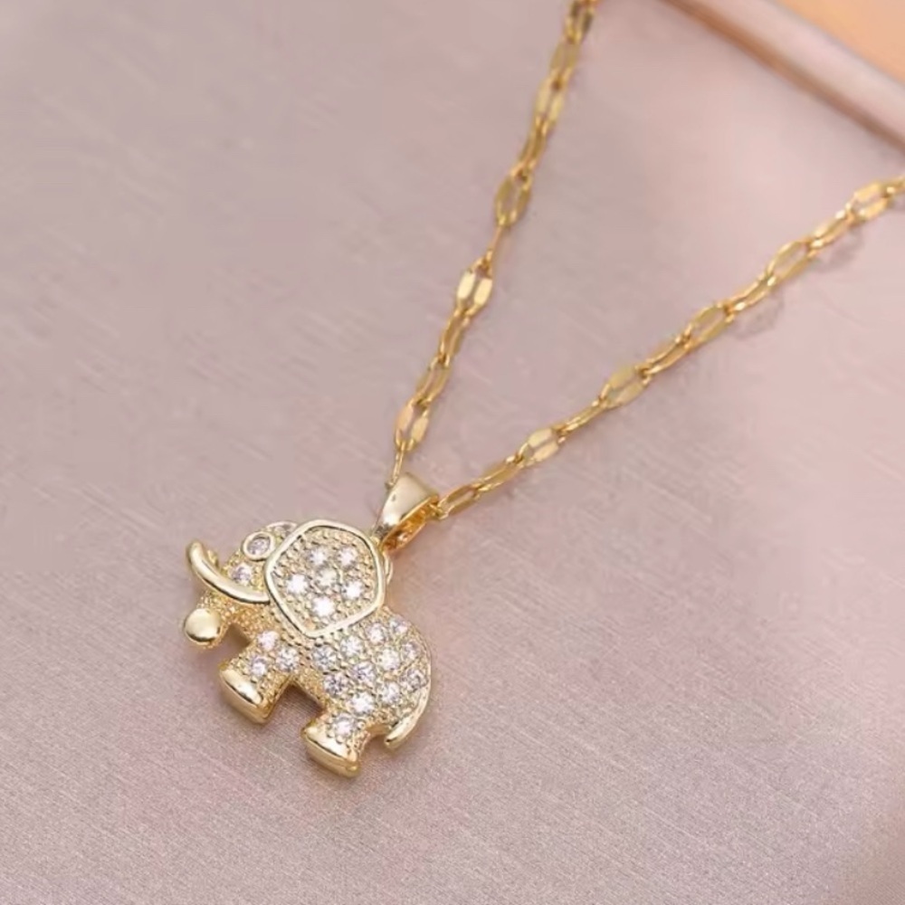 18K Gold 3D Elephant Bohemian Pave Diamond Inlay Pendant Necklace - Picture 10 of 11